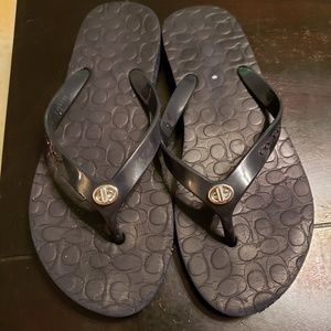 Coach flip flops sz 6